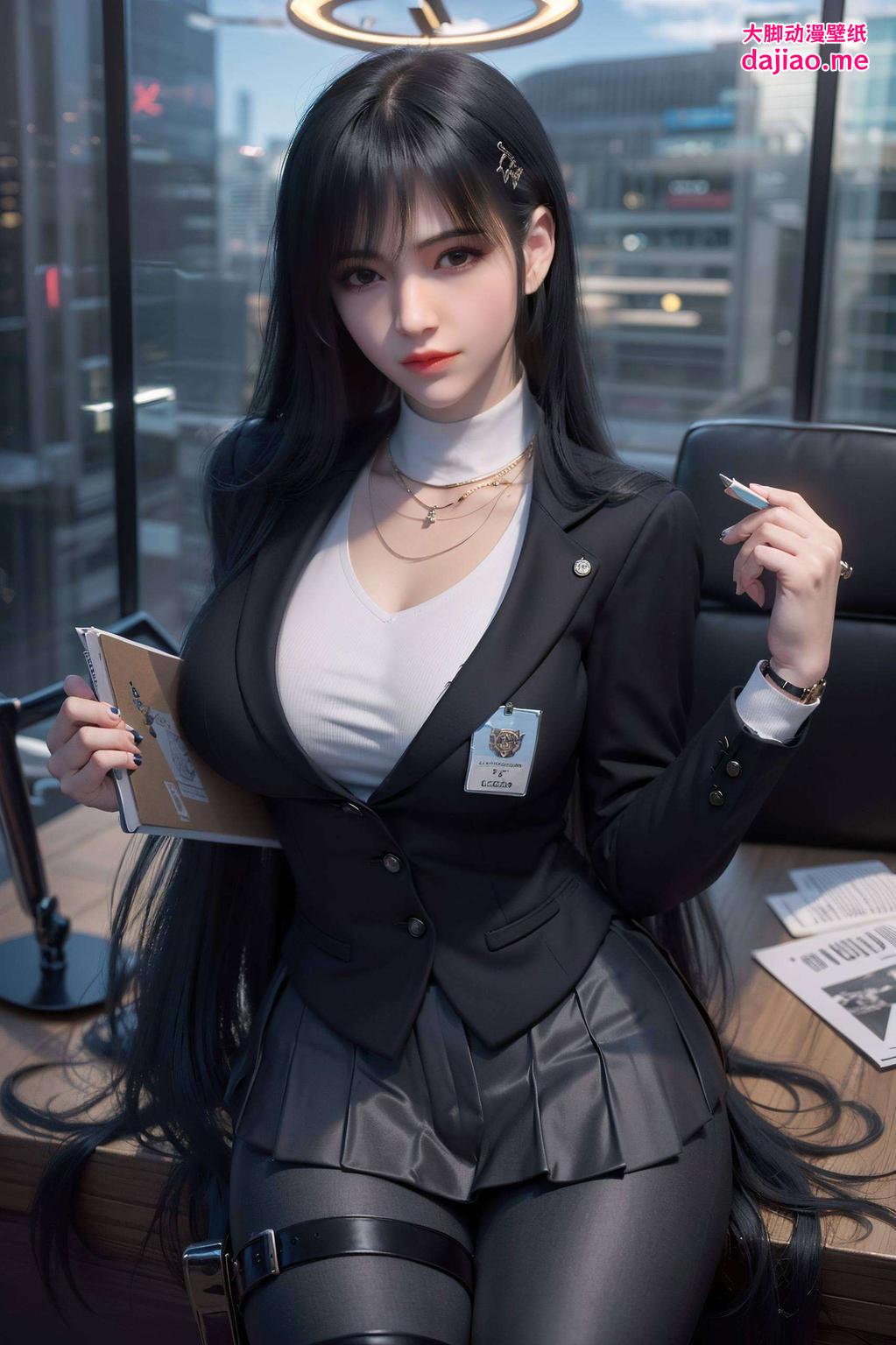 细腻描绘她的美丽与手机的流畅线条相得益彰
